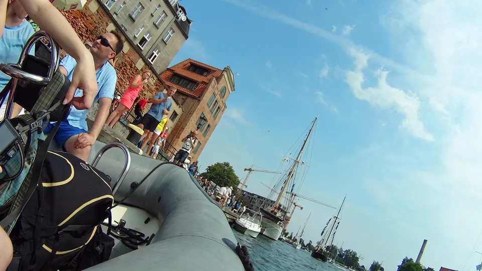 Motorboat hire in Gdańsk – view of the Old Town