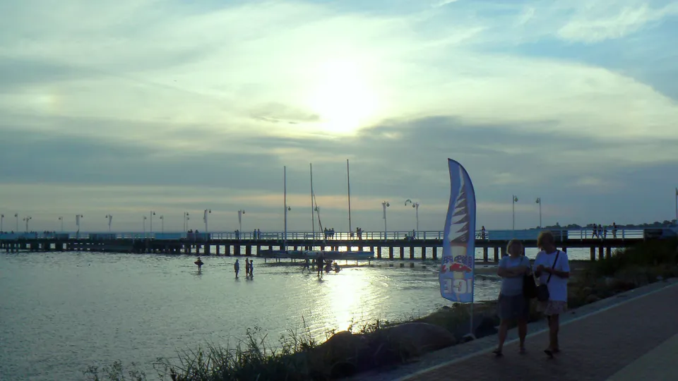 Bar vid stranden i Jurata