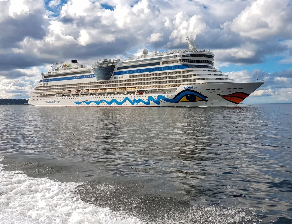 Kryssningsfartyget AIDA vid Franska kajen i Gdynia