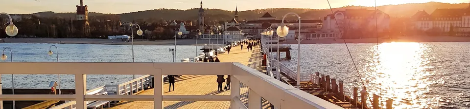 Panorama över piren i Sopot