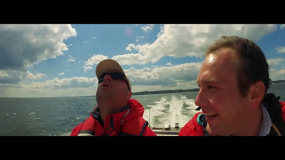 Kadr z filmu „Rejs motorówką RIB Gdynia - Hel - Gdynia”